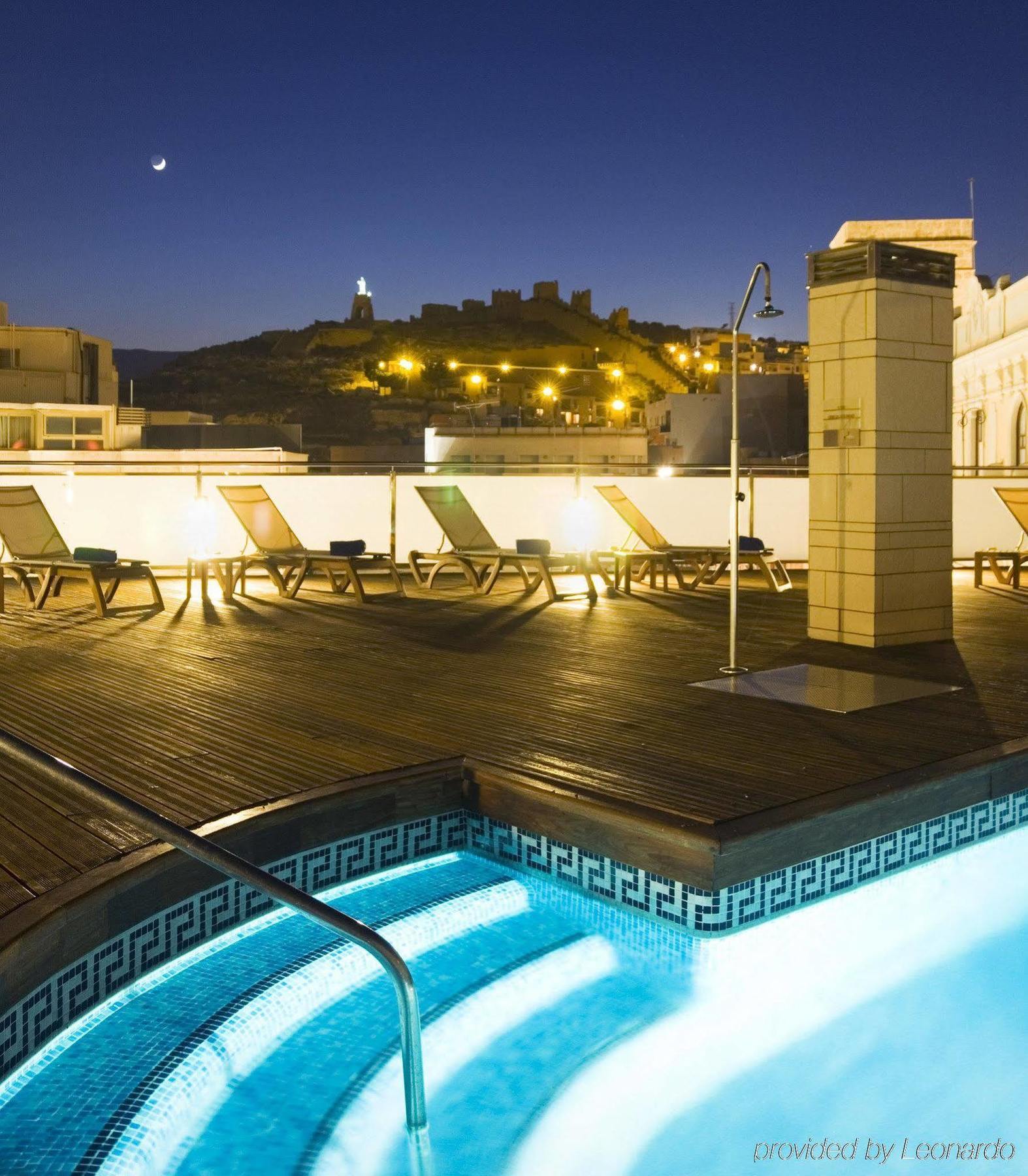Ac Hotel Almeria By Marriott Einrichtungen foto